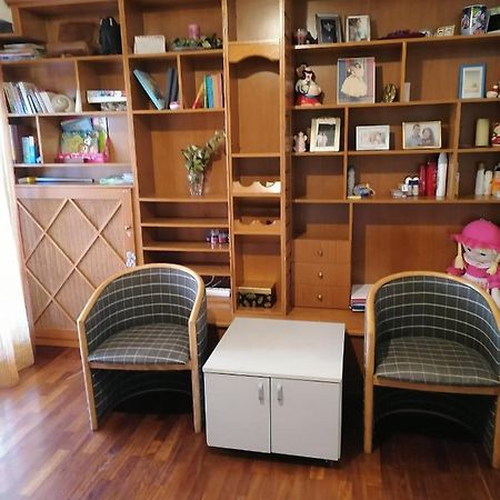Appartement Kомната Гостья à Athènes Extérieur photo